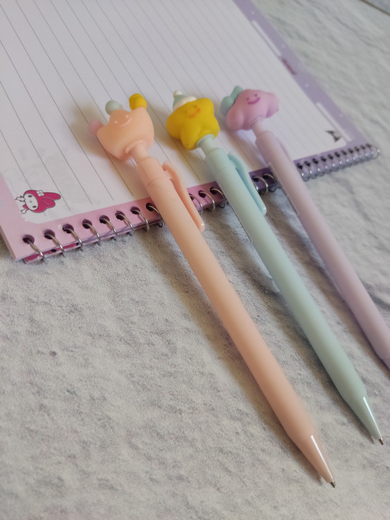 اتود ۰/۷ ابر و ستاره و تاج دخترانه