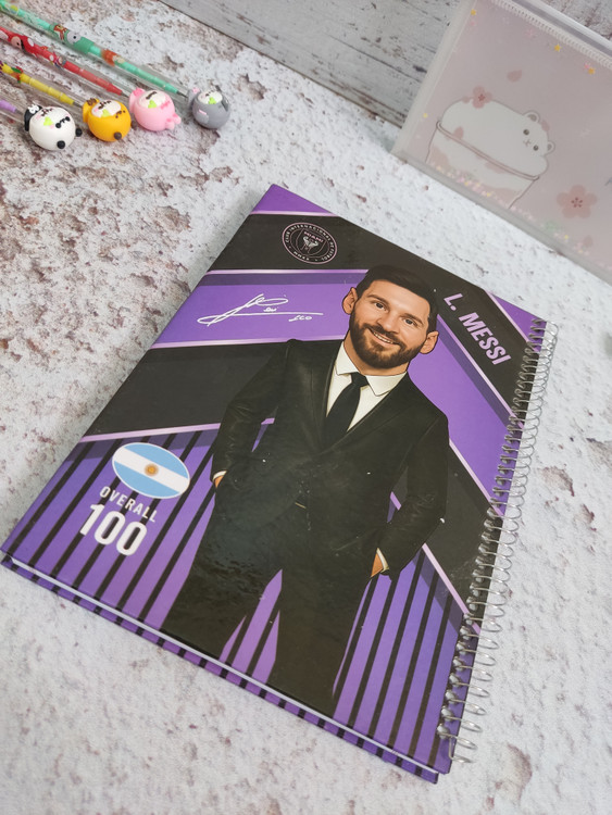 دفتر مشق ۱۰۰برگ جلد سخت پسرانه طرح مسی